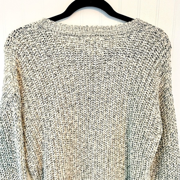 Harper Heritage Blue and White Marble Knit Sweater - Small - Picture 11 of 12